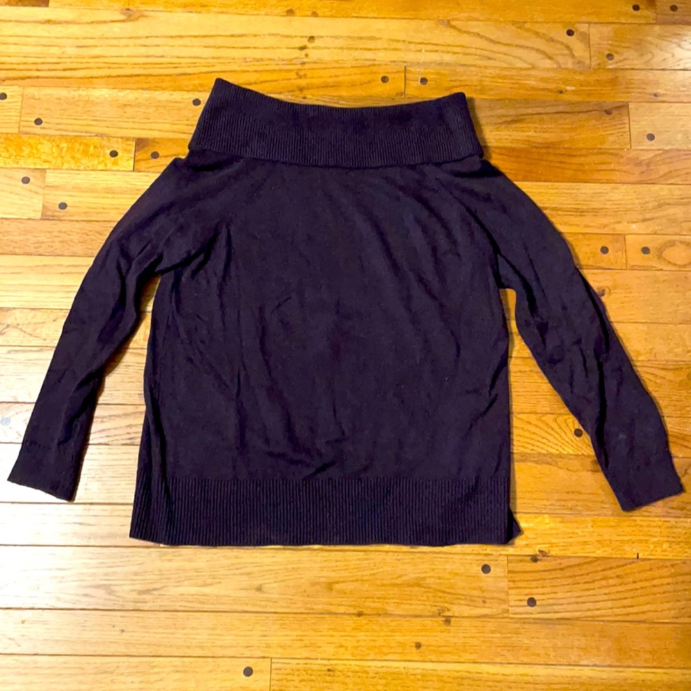Gap off-shoulder tunic length sweater